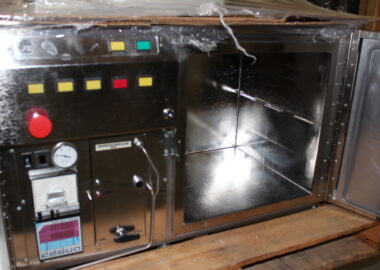 YEILD ENGINEERING 6112 Clean Room HMDS VAPOR PRIME OVEN