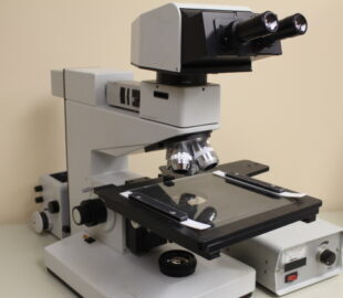 Lecia Ergolux Microscope